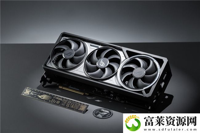 蛇年有新意!华硕携全新RTX