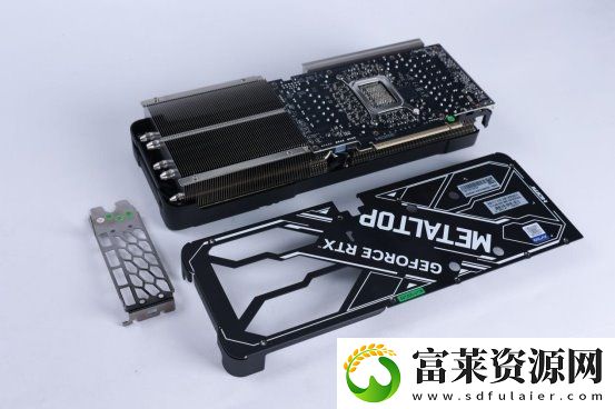 支持DLSS4