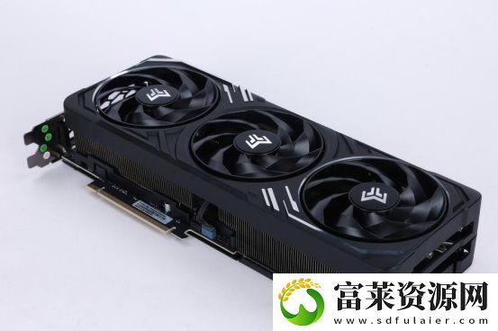 支持DLSS4