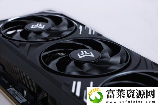 支持DLSS4