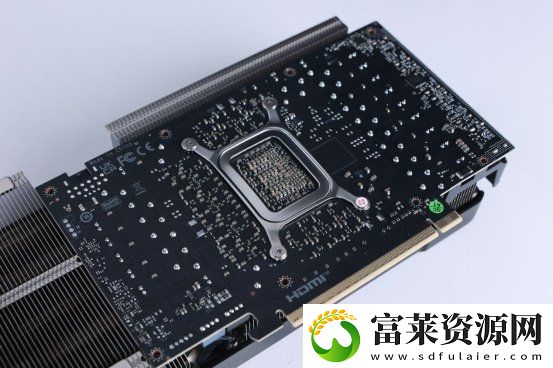 支持DLSS4