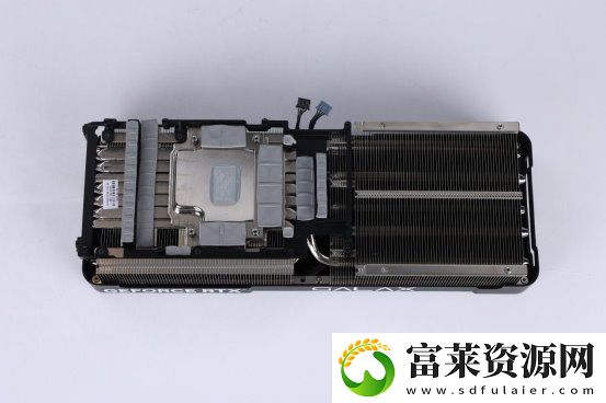 支持DLSS4