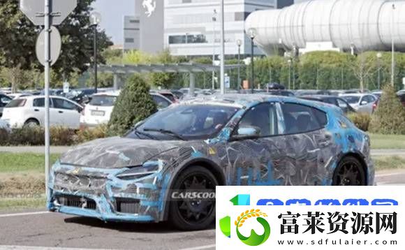 法拉利秋季发布首款纯电车