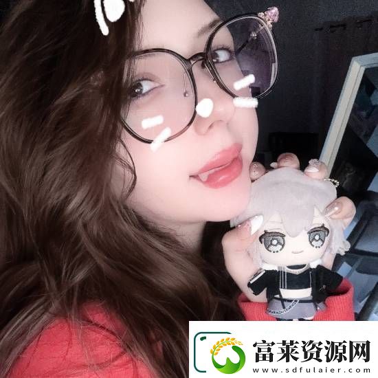 国外美女推主认证漫威争锋匕首体模