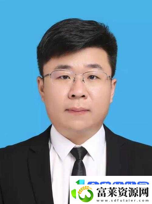 王威班长的学历背景揭秘