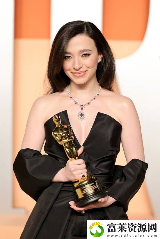 悉尼妹、肯豆等出镜