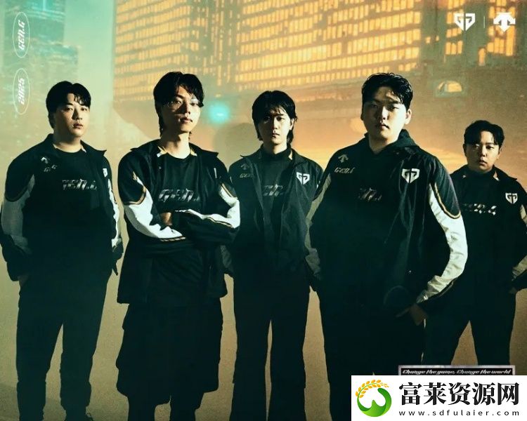 GEN公布2025赛季队服
